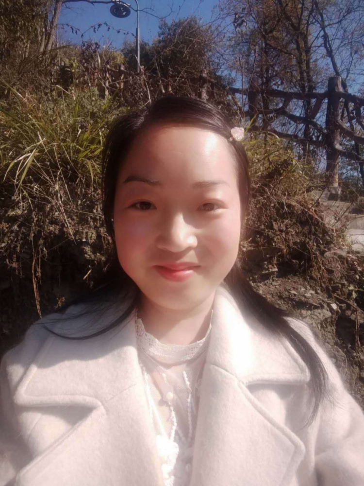 十堰殷玲玲的资料-37岁-爱在十堰线上交友平台
